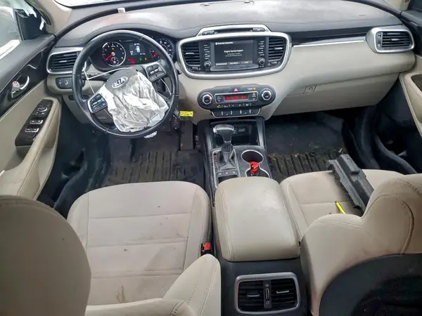 5XYPGDA31KG520652 2019 KIA SORENTO - Image 8