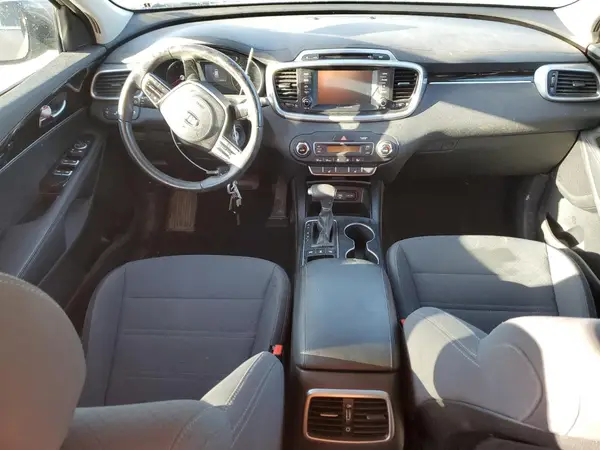 5XYPGDA31KG529514 2019 KIA SORENTO - Image 8
