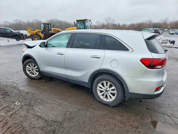 5XYPGDA31KG534681 2019 KIA SORENTO - Image 2