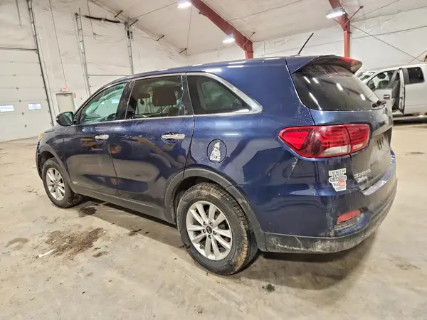 5XYPGDA31KG535149 2019 KIA SORENTO - Image 2