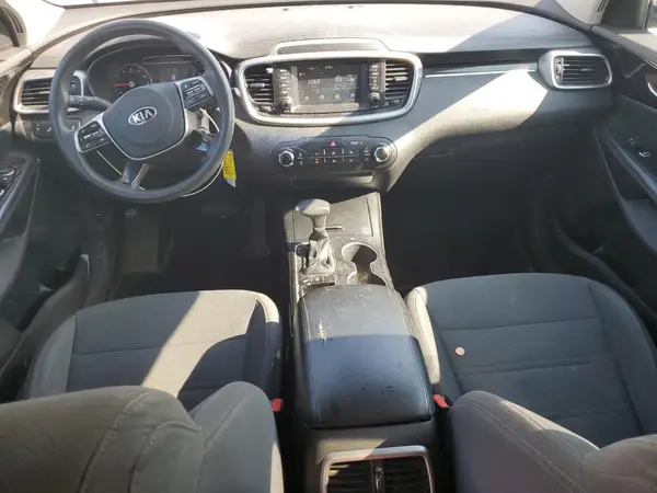 5XYPGDA31KG537760 2019 KIA SORENTO - Image 8