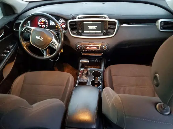 5XYPGDA31KG538293 2019 KIA SORENTO - Image 8