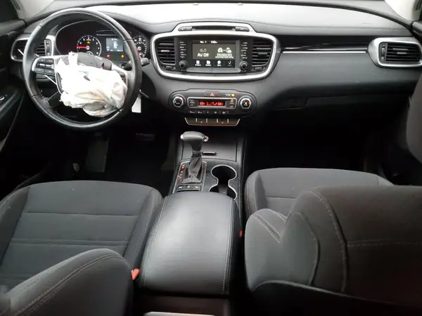 5XYPGDA31KG542392 2019 KIA SORENTO - Image 8