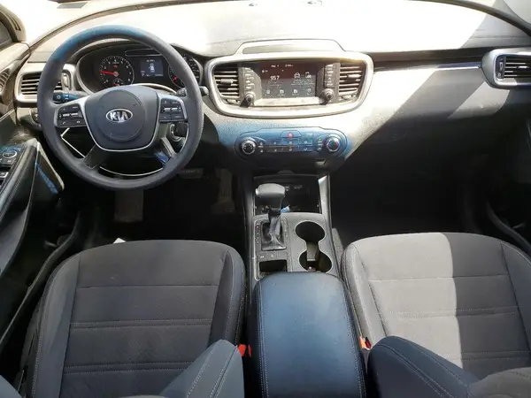 5XYPGDA31KG545454 2019 KIA SORENTO - Image 8
