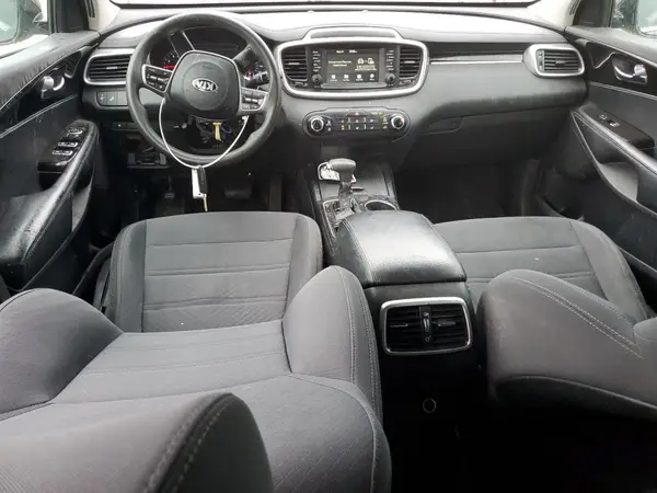 5XYPGDA31KG547821 2019 KIA SORENTO - Image 8