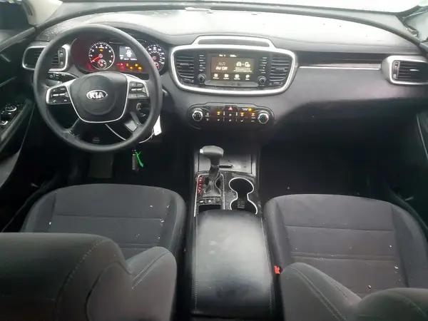5XYPGDA31KG562724 2019 KIA SORENTO - Image 8