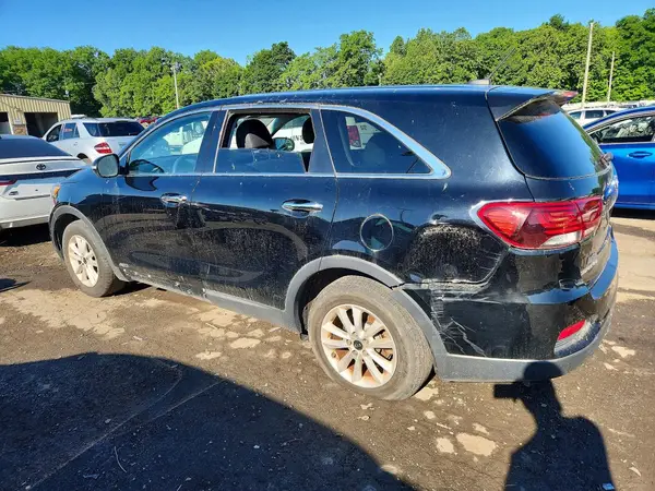 5XYPGDA31KG566269 2019 KIA SORENTO - Image 2