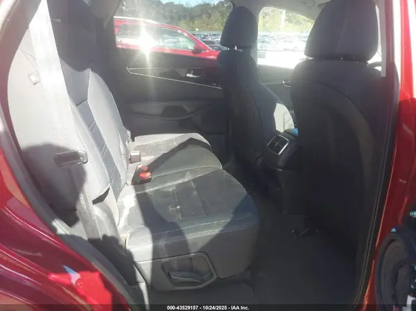 5XYPGDA31KG568863 2019 KIA SORENTO - Image 8