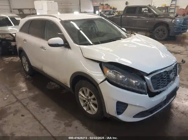 5XYPGDA31KG574100 2019 KIA SORENTO - Image 1