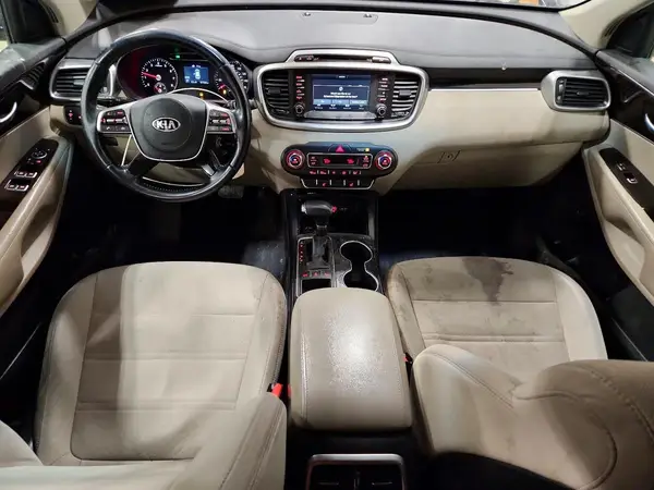 5XYPGDA31KG574890 2019 KIA SORENTO - Image 8