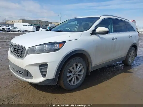 5XYPGDA31KG587753 2019 KIA SORENTO - Image 2