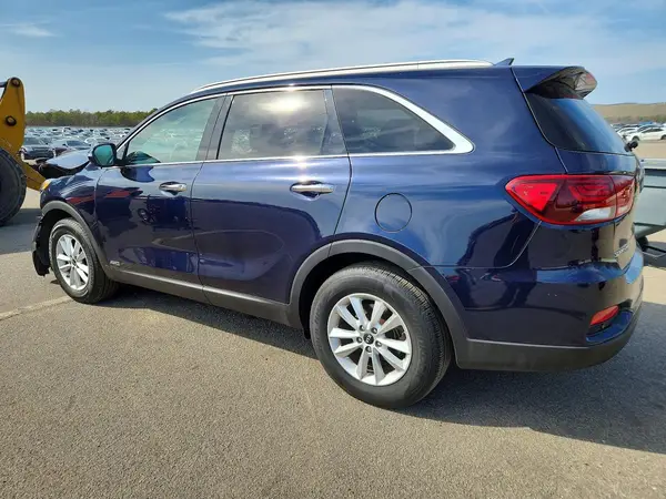 5XYPGDA31KG603904 2019 KIA SORENTO - Image 2