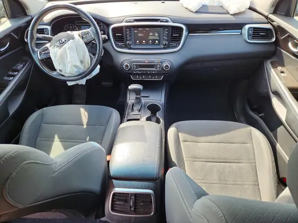 5XYPGDA31KG603904 2019 KIA SORENTO - Image 8