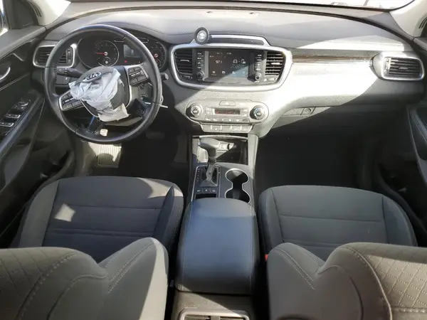 5XYPGDA31LG646561 2020 KIA SORENTO - Image 8
