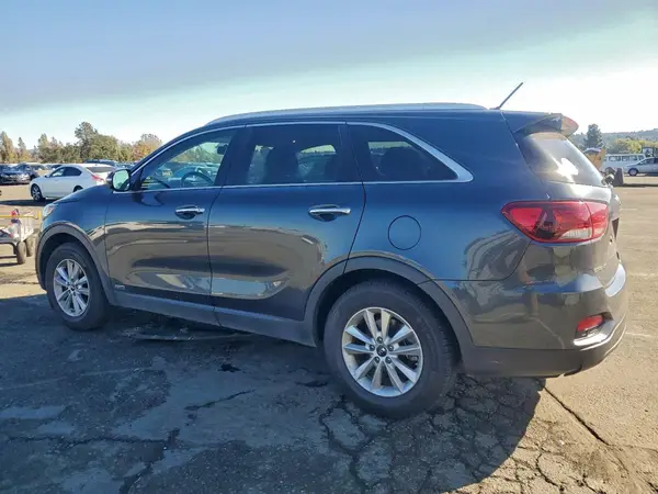 5XYPGDA31LG678636 2020 KIA SORENTO - Image 2