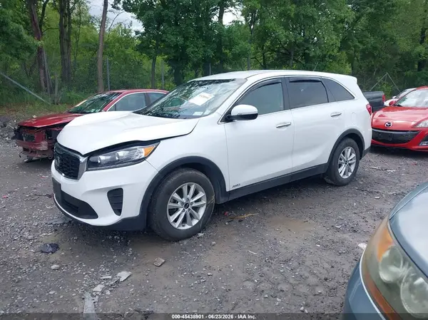 5XYPGDA31LG696327 2020 KIA SORENTO - Image 2