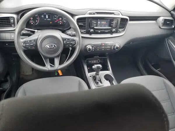 5XYPGDA32GG006364 2016 KIA SORENTO - Image 8
