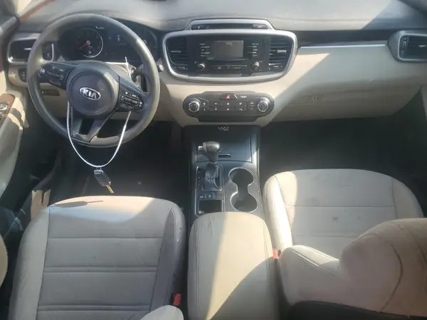 5XYPGDA32GG020152 2016 KIA SORENTO - Image 8
