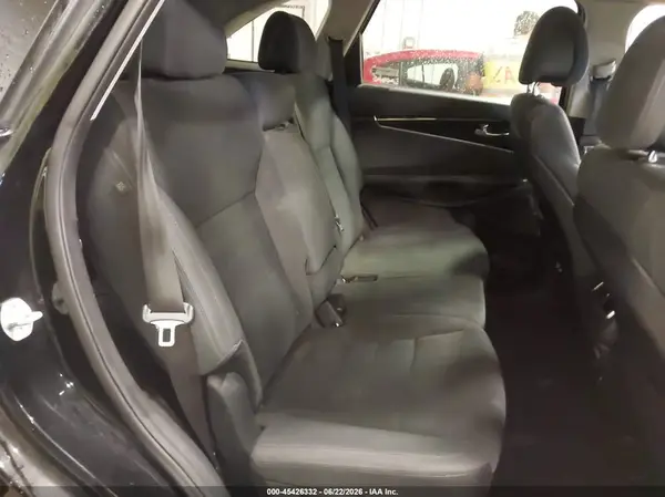 5XYPGDA32GG026887 2016 KIA SORENTO - Image 8
