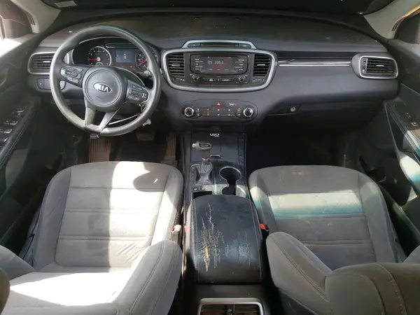 5XYPGDA32GG026890 2016 KIA SORENTO - Image 8
