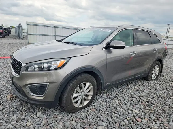5XYPGDA32GG030664 2016 KIA SORENTO - Image 1