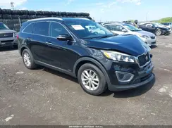 5XYPGDA32GG038506 2016 KIA SORENTO