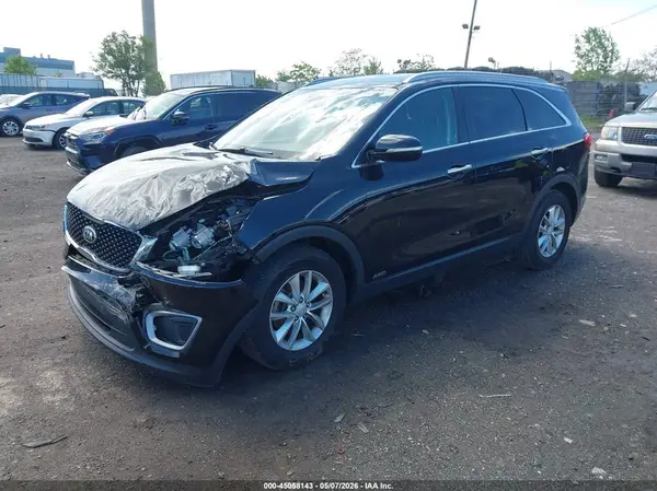 5XYPGDA32GG038506 2016 KIA SORENTO - Image 2