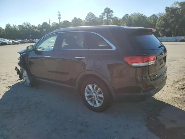 5XYPGDA32GG044404 2016 KIA SORENTO - Image 2