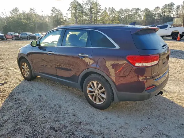 5XYPGDA32GG054673 2016 KIA SORENTO - Image 2