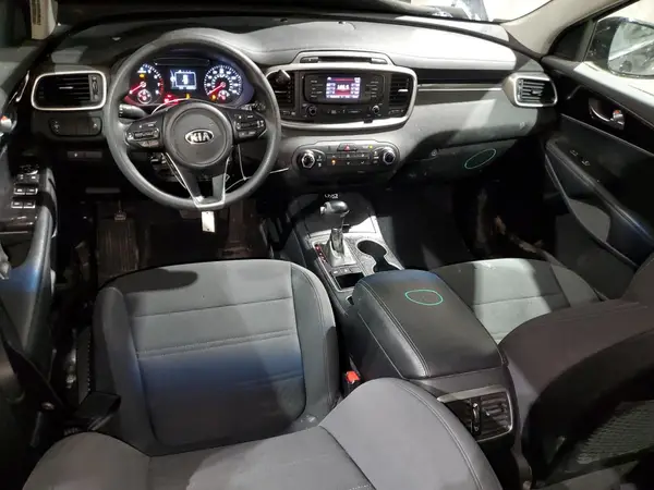 5XYPGDA32GG054768 2016 KIA SORENTO - Image 8