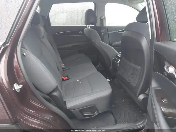 5XYPGDA32GG058450 2016 KIA SORENTO - Image 8