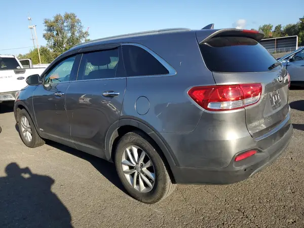 5XYPGDA32GG062255 2016 KIA SORENTO - Image 2
