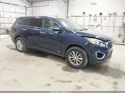5XYPGDA32GG063728 2016 KIA SORENTO