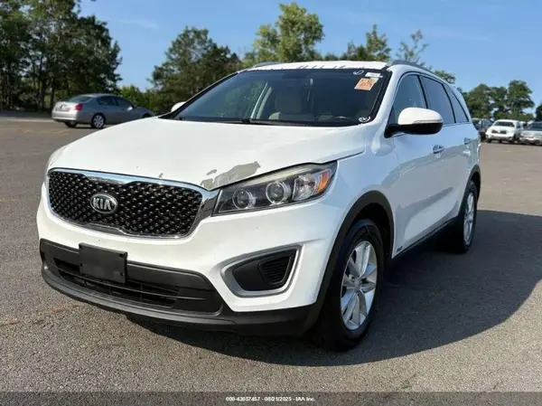 5XYPGDA32GG064345 2016 KIA SORENTO - Image 2