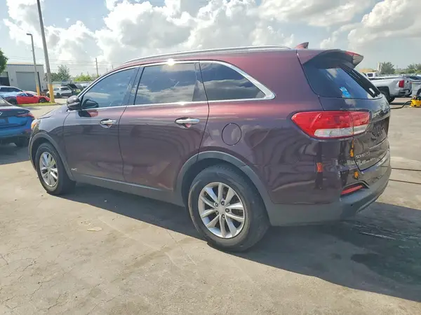 5XYPGDA32GG065818 2016 KIA SORENTO - Image 2