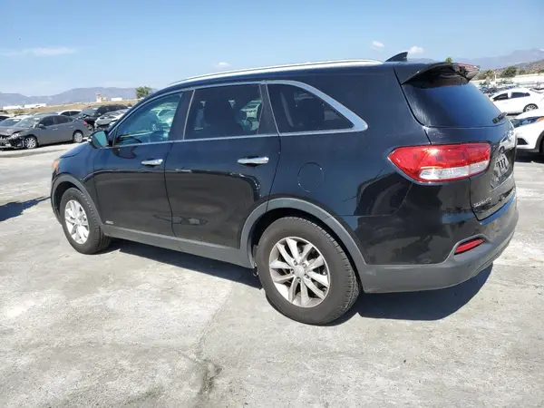 5XYPGDA32GG065916 2016 KIA SORENTO - Image 2