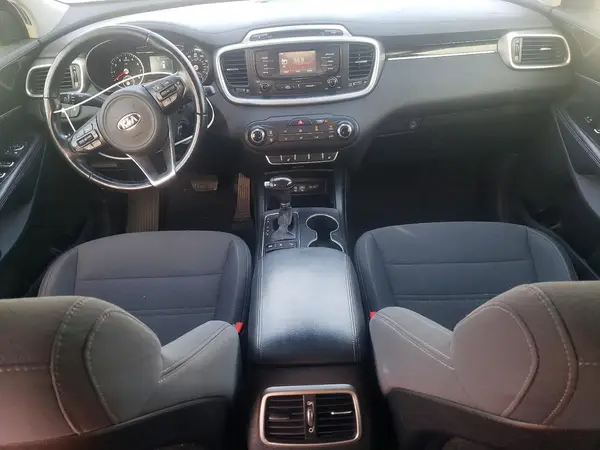 5XYPGDA32GG066760 2016 KIA SORENTO - Image 8