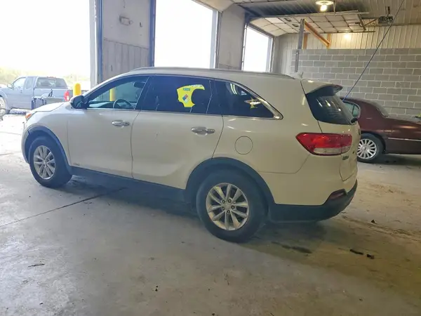 5XYPGDA32GG066774 2016 KIA SORENTO - Image 2