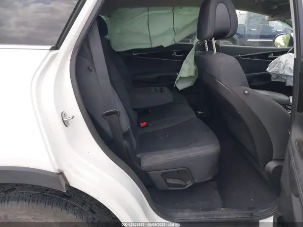 5XYPGDA32GG086829 2016 KIA SORENTO - Image 8