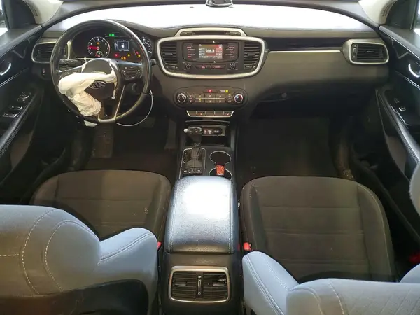 5XYPGDA32GG093747 2016 KIA SORENTO - Image 8