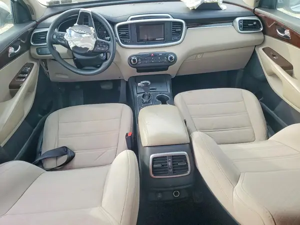 5XYPGDA32GG098639 2016 KIA SORENTO - Image 8