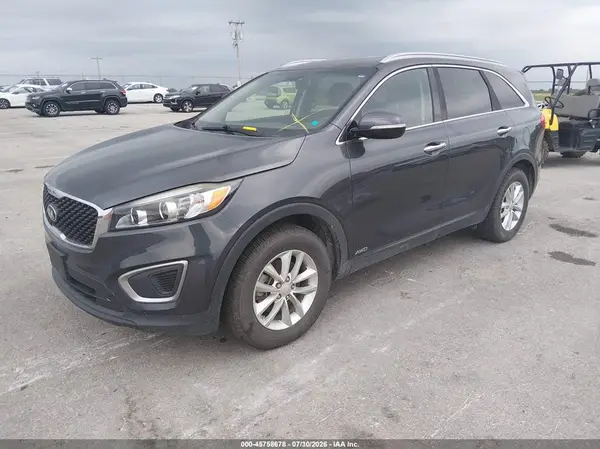 5XYPGDA32GG102088 2016 KIA SORENTO - Image 2