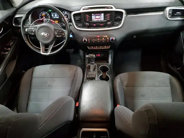 5XYPGDA32GG106917 2016 KIA SORENTO - Image 8