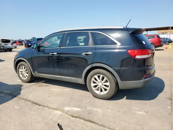 5XYPGDA32GG112653 2016 KIA SORENTO - Image 2