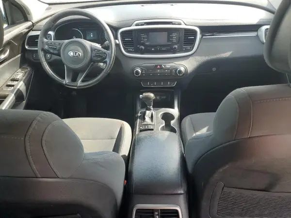 5XYPGDA32GG112846 2016 KIA SORENTO - Image 8