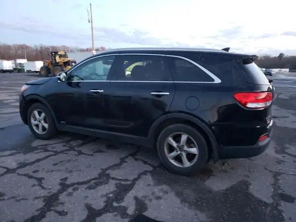 5XYPGDA32GG130280 2016 KIA SORENTO - Image 2