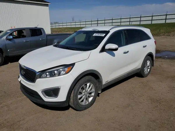 5XYPGDA32GG130585 2016 KIA SORENTO - Image 1