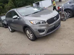 5XYPGDA32GG136760 2016 KIA SORENTO