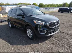 5XYPGDA32GG154997 2016 KIA SORENTO