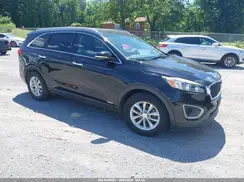 5XYPGDA32GG158256 2016 KIA SORENTO